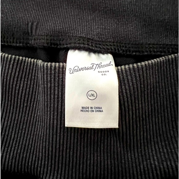Universal Thread Legging Pants - Picture 2 of 3